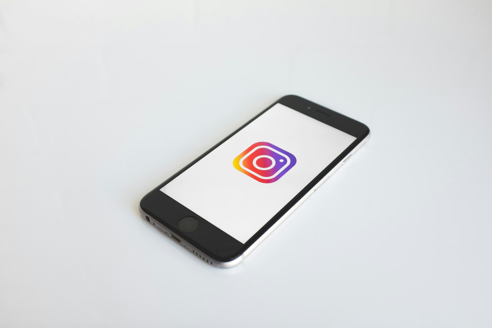 Chatbot AI Instagram tu dong tra loi tin nhan khach hang